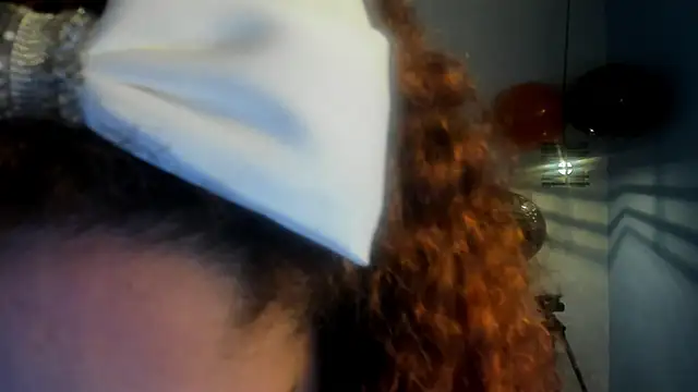 Snapshot of ninna_curly chatting on 21, 10, 2025 ninna curly online show from 21, 10, 2025