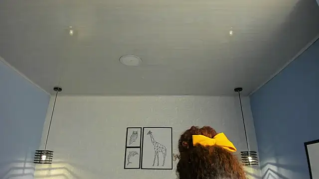 Snapshot of ninna_curly chatting on 27, 11, 2025 ninna curly online show from 27, 11, 2025