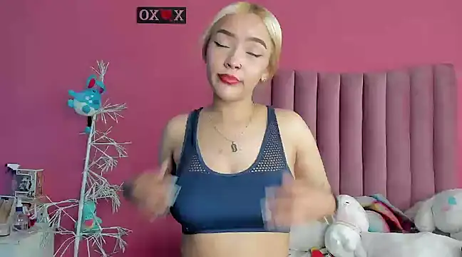 Snapshot of asami_kimi chatting on 1, 2, 2025 asami kimi online show from 1, 2, 2025