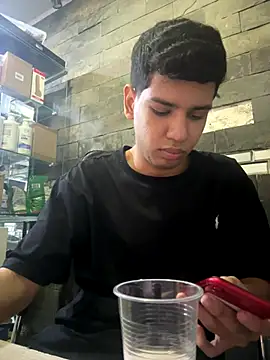 Snapshot of Santiago-Thompson chatting on 20, 12, 2025 Santiago-Thompson online show from 20, 12, 2025