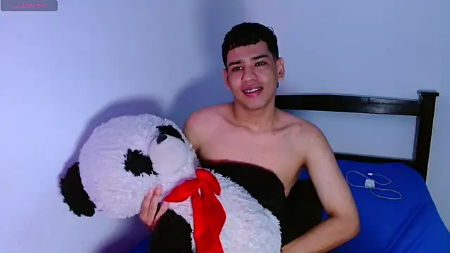 Snapshot of Santiago-Thompson chatting on 4, 3, 2026 Santiago-Thompson online show from 4, 3, 2026