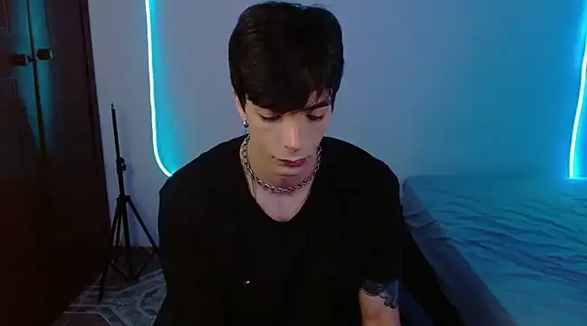 H3ll B0I online show from 27, 2, 2025