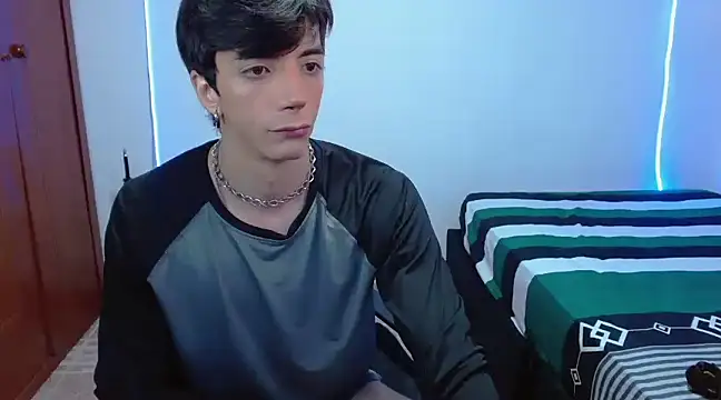 H3ll B0I online show from 2, 3, 2025