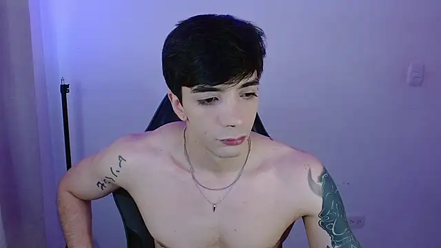 Snapshot of H3ll_B0I chatting on 31, 3, 2026 H3ll B0I online show from 31, 3, 2026