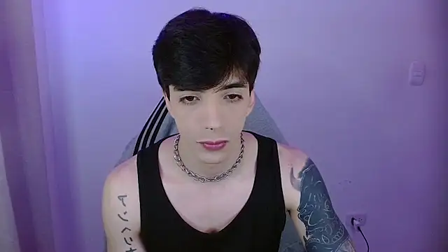 Snapshot of H3ll_B0I chatting on 7, 4, 2026 H3ll B0I online show from 7, 4, 2026