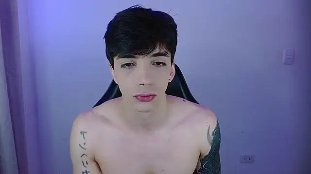 Snapshot of H3ll_B0I chatting on 11, 4, 2026 H3ll B0I online show from 11, 4, 2026