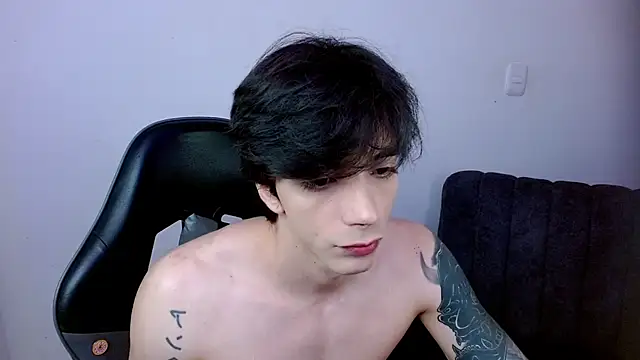 Snapshot of H3ll_B0I chatting on 13, 6, 2026 H3ll B0I online show from 13, 6, 2026