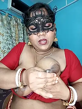 Snapshot of straightthing chatting on 6, 10, 2025 straightthing online show from 6, 10, 2025