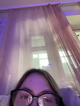 Snapshot of DearAlise chatting on 1, 4, 2026 DearAlise online show from 1, 4, 2026