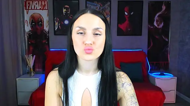 Snapshot of EmiliaBeynard chatting on 12, 2, 2025 EmiliaBeynard online show from 12, 2, 2025