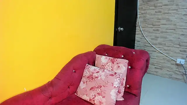 Snapshot of AlexxaSmall chatting on 12, 9, 2025 AlexxaSmall online show from 12, 9, 2025