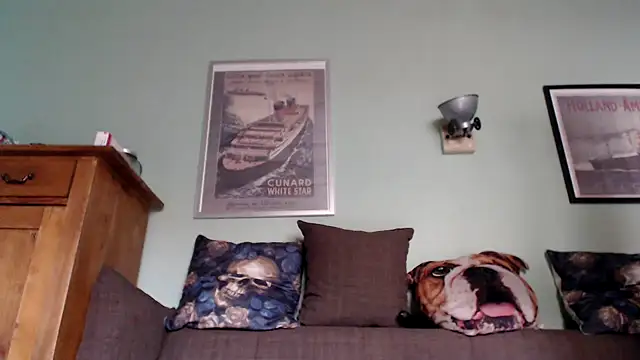 Snapshot of Astrid-Gilbert chatting on 29, 1, 2025 Astrid-Gilbert online show from 29, 1, 2025