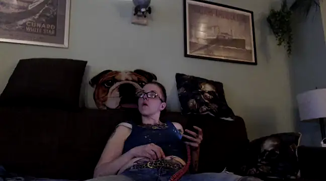 Snapshot of Astrid-Gilbert chatting on 1, 3, 2025 Astrid-Gilbert online show from 1, 3, 2025