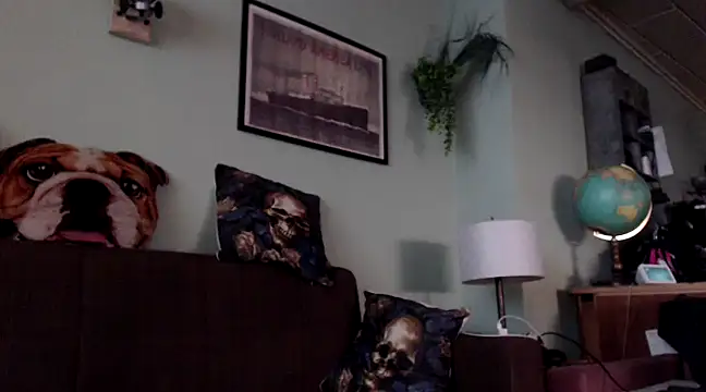 Snapshot of Astrid-Gilbert chatting on 2, 3, 2025 Astrid-Gilbert online show from 2, 3, 2025