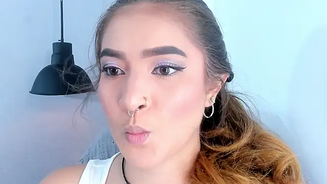 Shanntal  online show from 11, 10, 2025