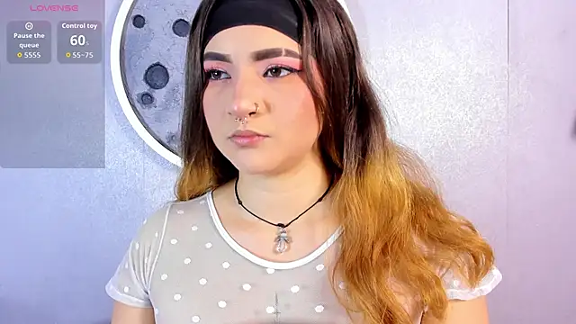 Shanntal  online show from 2, 12, 2025