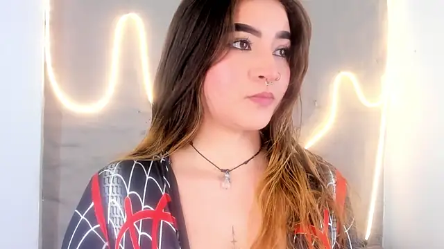 Snapshot of Shanntal_ chatting on 4, 2, 2026 Shanntal online show from 4, 2, 2026