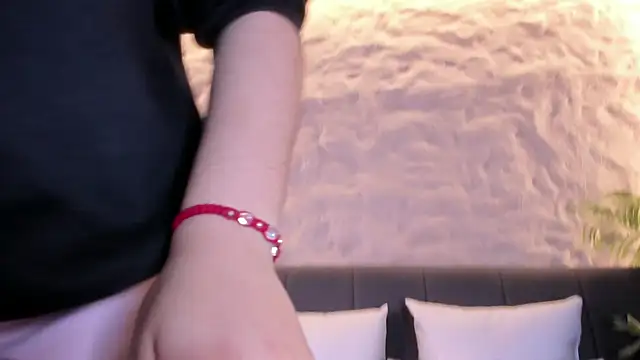 Snapshot of Shanntal_ chatting on 28, 2, 2026 Shanntal online show from 28, 2, 2026