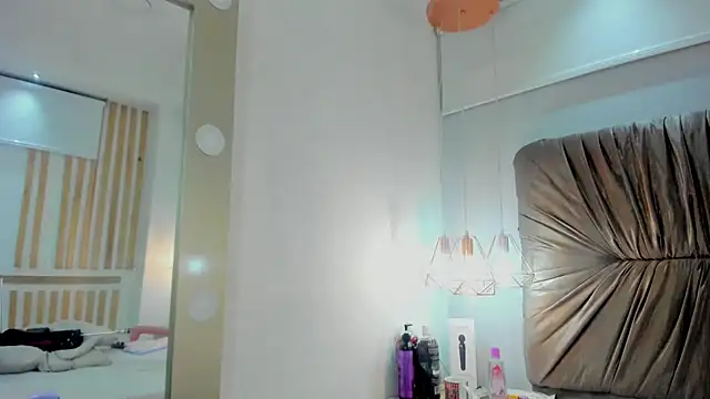 zoe taylorr1 online show from 2, 3, 2025