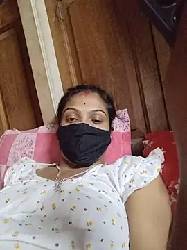 Snapshot of birds0641 chatting on 19, 4, 2026 birds0641 online show from 19, 4, 2026