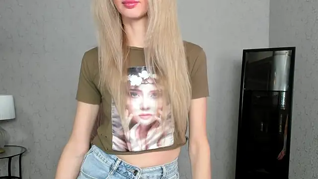 skinnyladyy online show from 8, 2, 2025