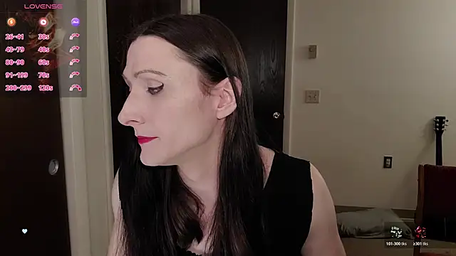 Snapshot of Ivyrose4999 chatting on 4, 4, 2026 Ivyrose4999 online show from 4, 4, 2026