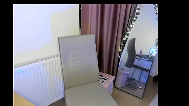 LadyLyanna online show from 7, 3, 2025