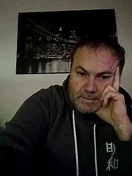 Snapshot of Pourleplasirs chatting on 21, 12, 2025 Pourleplasirs online show from 21, 12, 2025