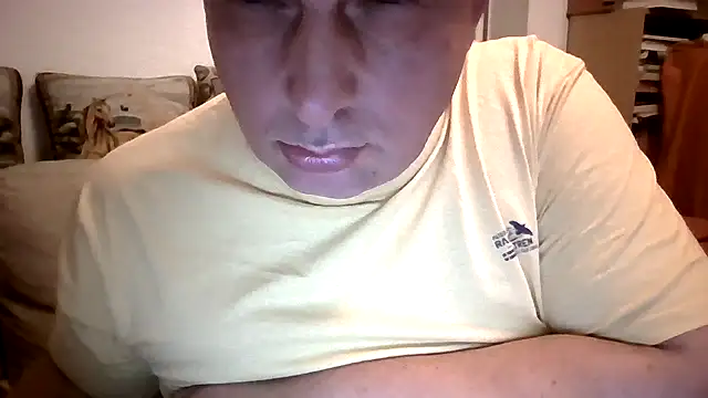 Snapshot of GrandpasDadBulg chatting on 26, 10, 2025 GrandpasDadBulg online show from 26, 10, 2025