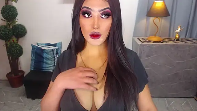 Snapshot of tripleAAAbitch chatting on 22, 11, 2025 tripleAAAbitch online show from 22, 11, 2025