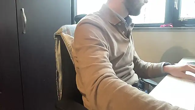 Snapshot of bullyboyy chatting on 20, 2, 2025 bullyboyy online show from 20, 2, 2025