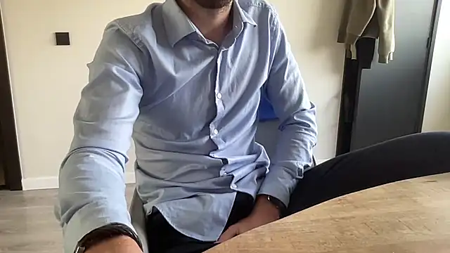 Snapshot of bullyboyy chatting on 16, 9, 2025 bullyboyy online show from 16, 9, 2025