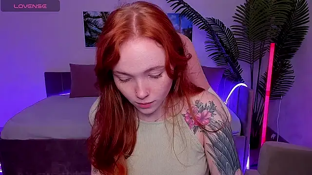 Maya Light online show from 22, 9, 2025