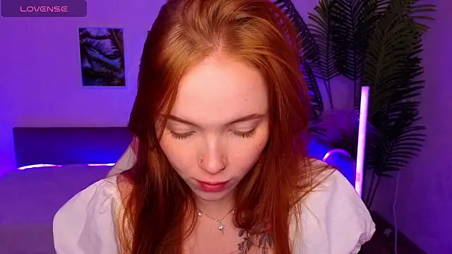 Maya Light online show from 15, 10, 2025