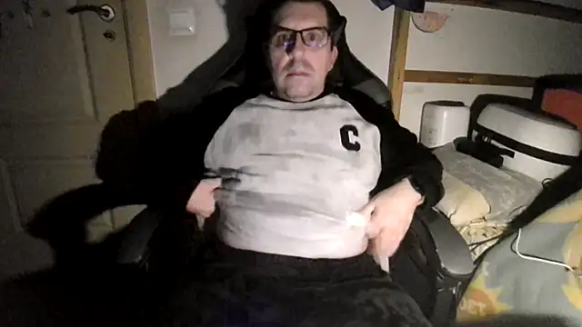 Snapshot of Usame_como_quieras chatting on 28, 1, 2025 Usame como quieras online show from 28, 1, 2025