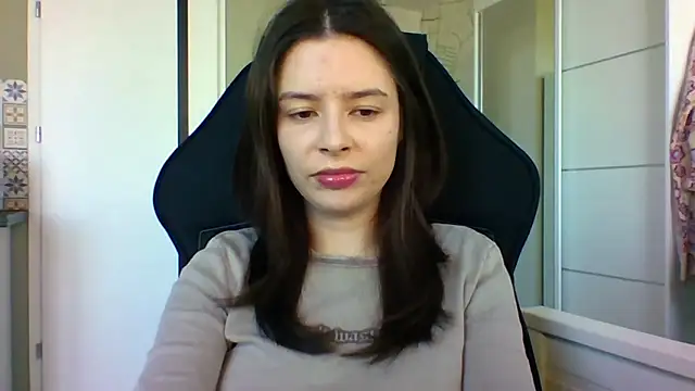 LariceSexy online show from 4, 3, 2026