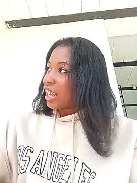 Zaira Rose  online show from 25, 9, 2025