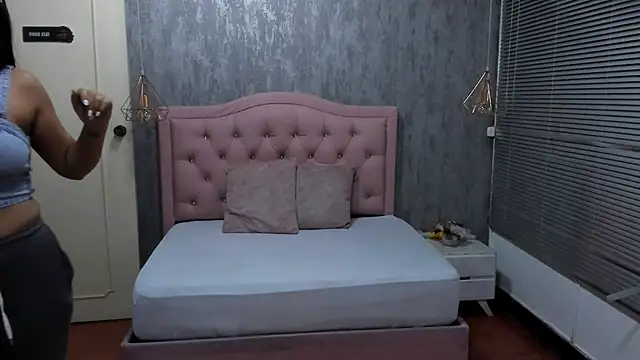 Hadley  online show from 19, 2, 2025