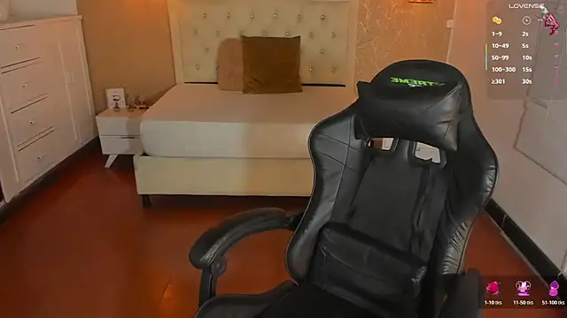 Hadley  online show from 24, 10, 2025