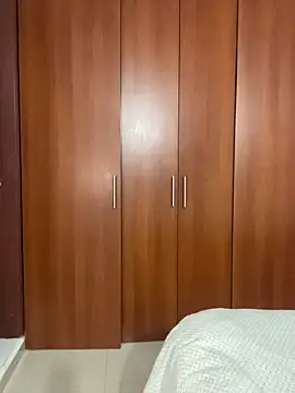 eileensophi online show from 28, 2, 2026