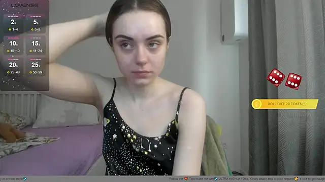 Snapshot of Hustle_Babyy chatting on 12, 11, 2025 Hustle Babyy online show from 12, 11, 2025