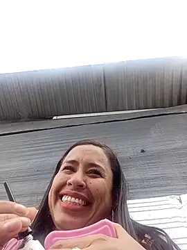 kamila lovee online show from 2, 3, 2025