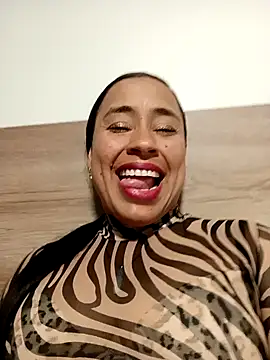 kamila lovee online show from 3, 10, 2025