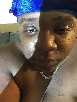 Snapshot of tiptrx chatting on 3, 2, 2025 tiptrx online show from 3, 2, 2025