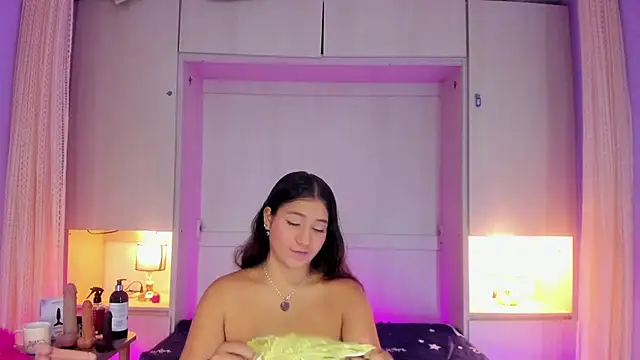 Snapshot of CandyyMaria chatting on 13, 3, 2026 CandyyMaria online show from 13, 3, 2026