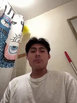 Snapshot of Etwin_vaz chatting on 2, 5, 2026 Etwin vaz online show from 2, 5, 2026