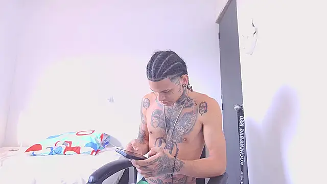 Snapshot of hot_man05 chatting on 5, 2, 2026 hot man05 online show from 5, 2, 2026