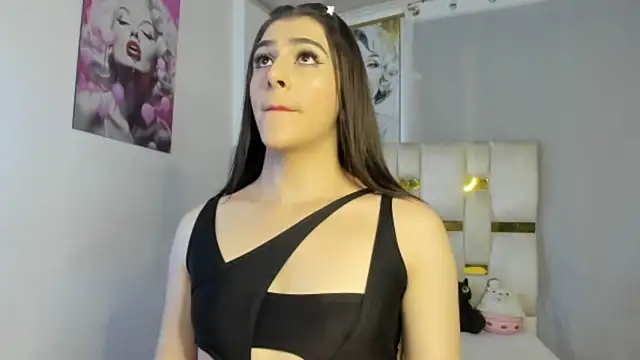 Snapshot of beautiful_doll088 chatting on 17, 12, 2025 beautiful doll088 online show from 17, 12, 2025