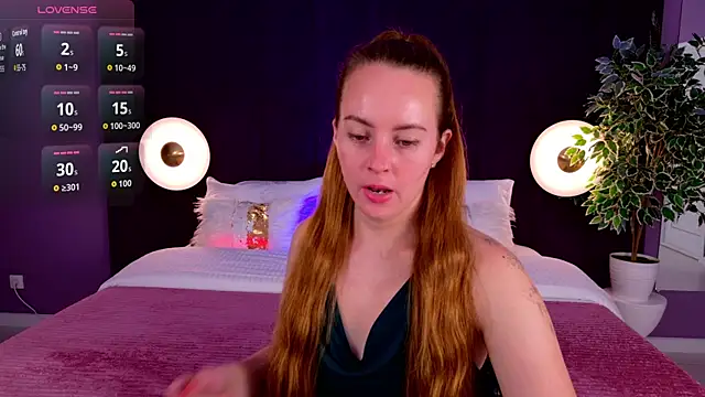 Snapshot of JaniceCollins chatting on 7, 7, 2026 JaniceCollins online show from 7, 7, 2026