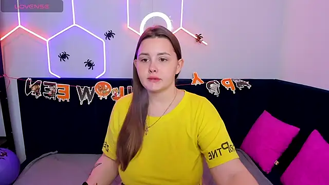 Snapshot of MargaretRoyy chatting on 30, 10, 2025 MargaretRoyy online show from 30, 10, 2025